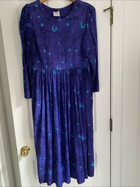 Vintage Purple Moon & Stars Dreamy Whimsical  Dress- Medium